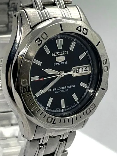 SEIKO 5 SPORTS 自動巻き 腕時計 ブラック 新品ガラス