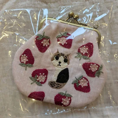 限定値下げ 猫刺繍 がま口 ハンドメイド
