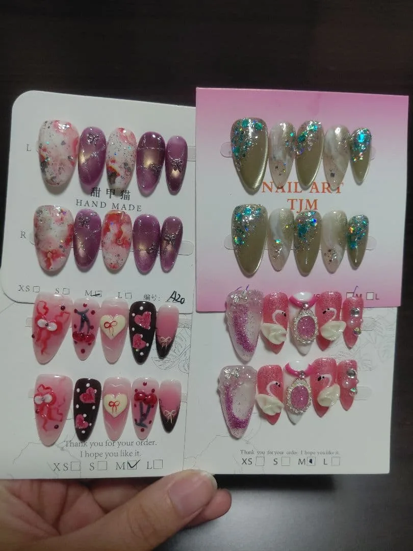 ネイルチップ Mサイズ 4点セット
