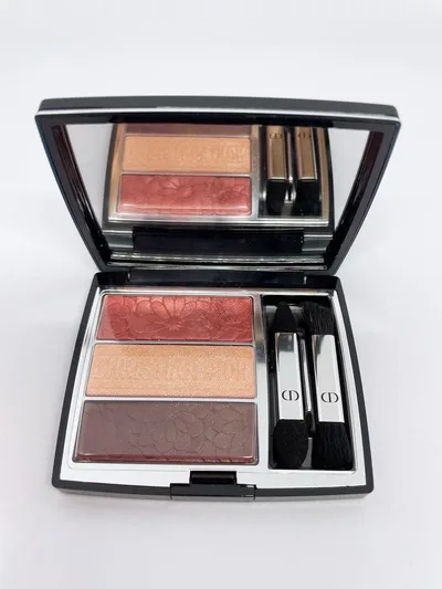 Dior 3 COULEURS TRIOBLES アイシャドウパレット
