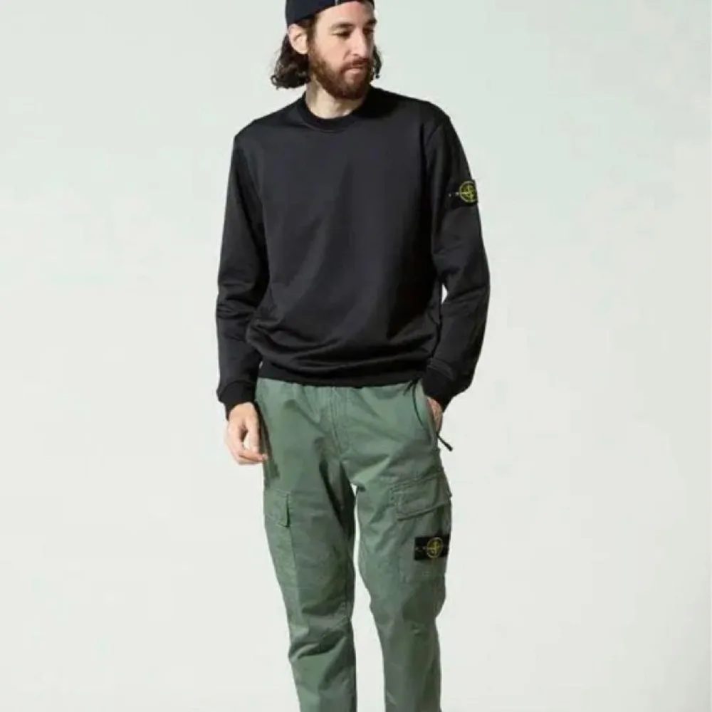 STONE ISLAND クルーネック スウェット ブラック