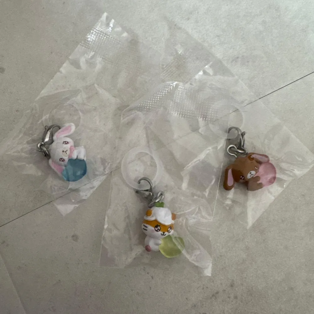 【3点セット】サンリオキャラクターズ めじるしアクセサリー エモきゅん2