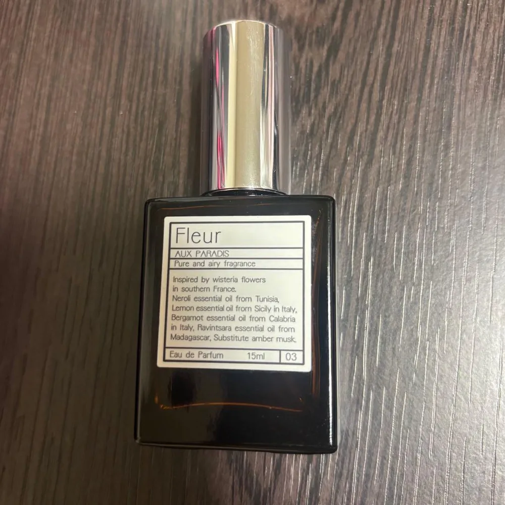 AUX PARADIS Fleur オードパルファム 15ml