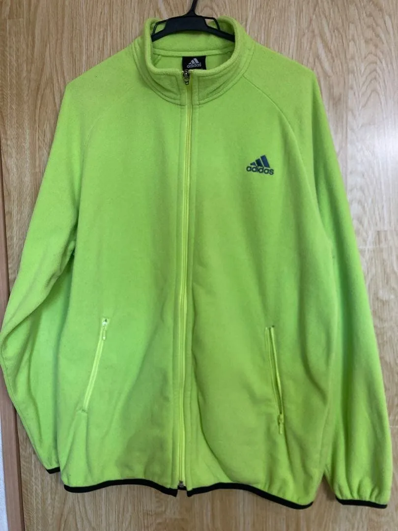 adidas フリースジャケット