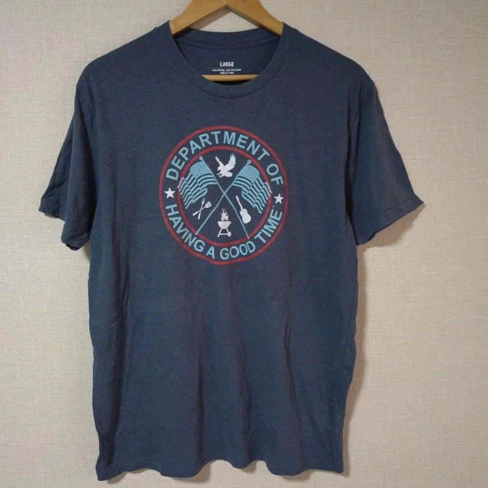 【L】インポート プリント Tシャツ 丸首 半袖 紺 カジュアル
