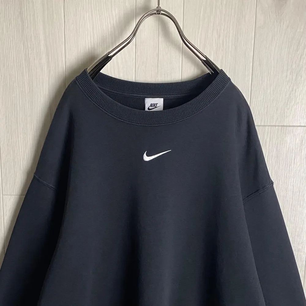 NIKE ナイキ ワンポイント センター刺繍ロゴ スウェット トレーナー