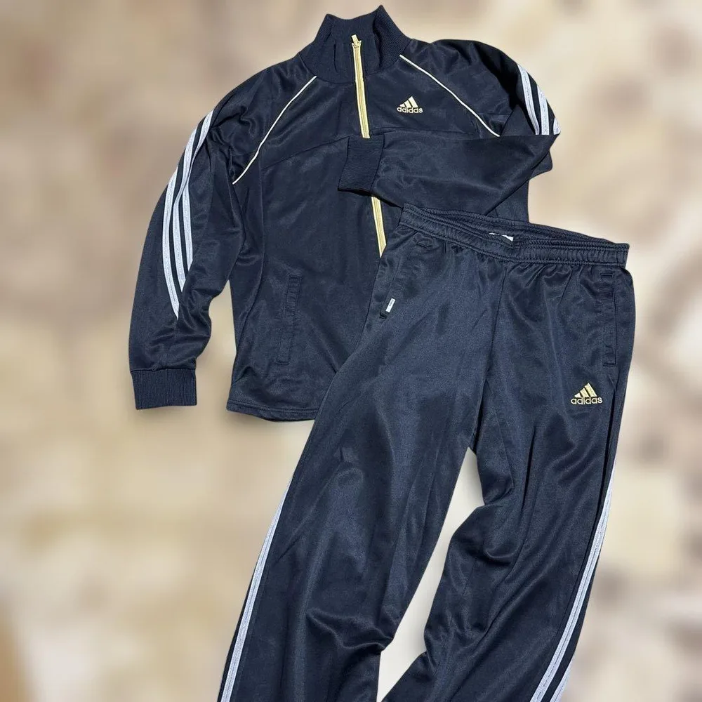 adidas レディース ジャージ上下セット ブラック