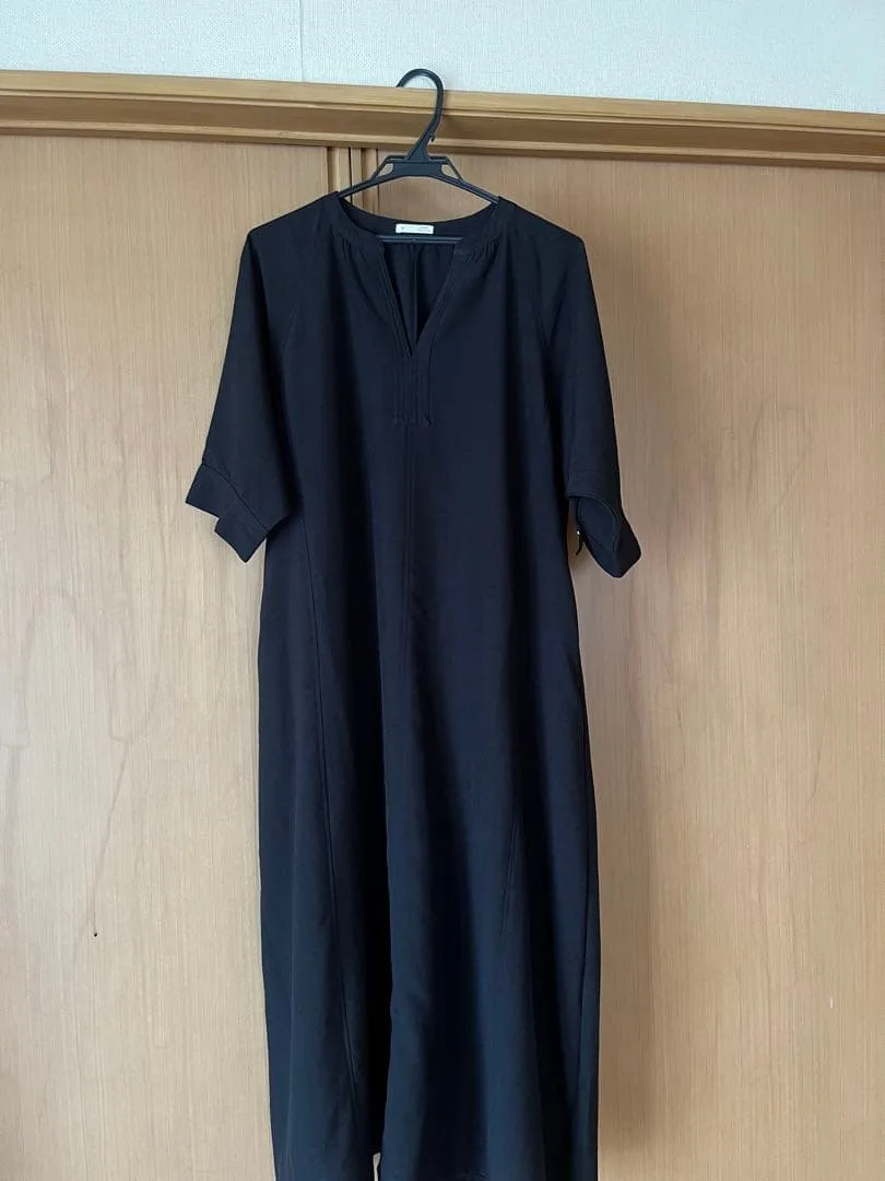 GLACIER lusso スキッパーネック 半袖ワンピース ブラック M