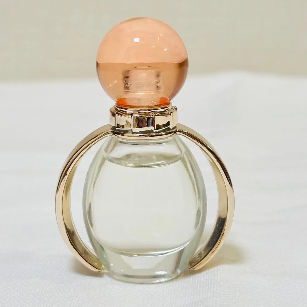 新品 ブルガリ ローズゴルデア オードパルファム 香水 5ml