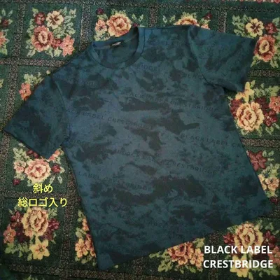BLACK LABEL CRESTBRIDGE タイポグラフィ 斜め総ロゴ入 T