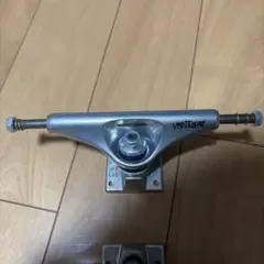 【新品•未使用】Venture スケートボード トラック 5.2Hi