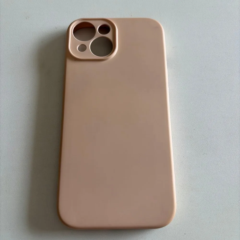iPhone15用ケース ソフトケース ピンクベージュ