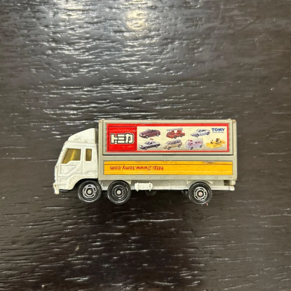 トミカ トミカトラック フソー ミニカー