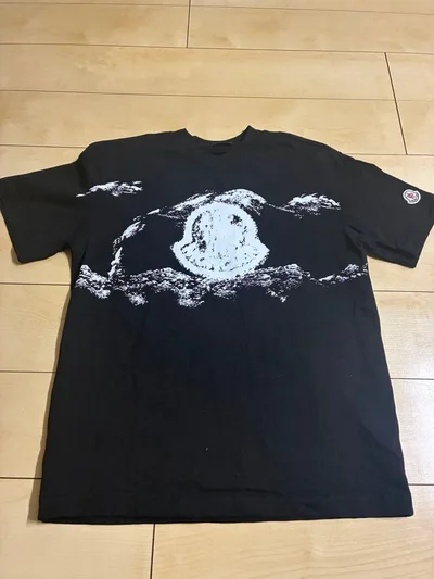モンクレールtシャツ