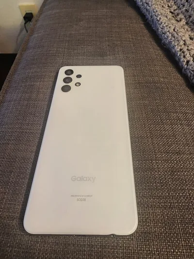 Samsung Galaxy SCG08 本体 ホワイト