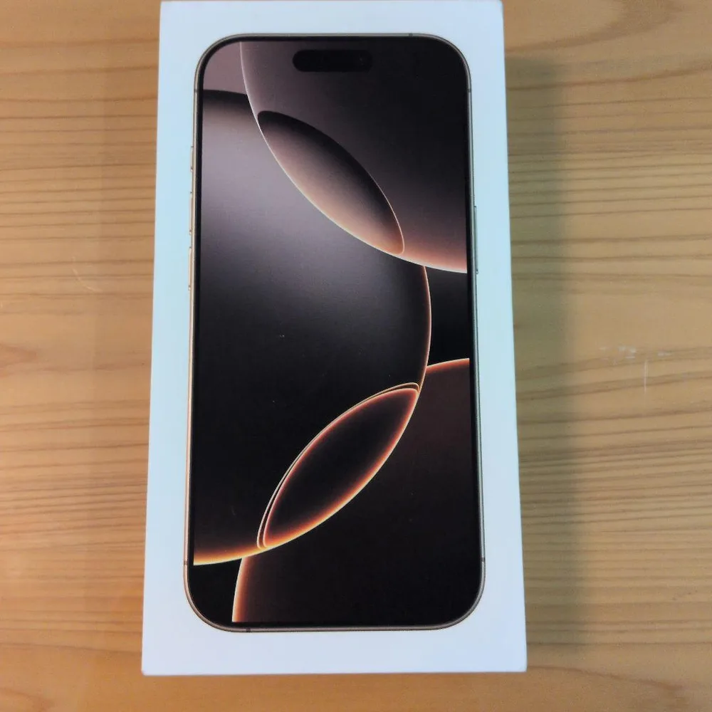 Apple iPhone 16 Pro ゴールド