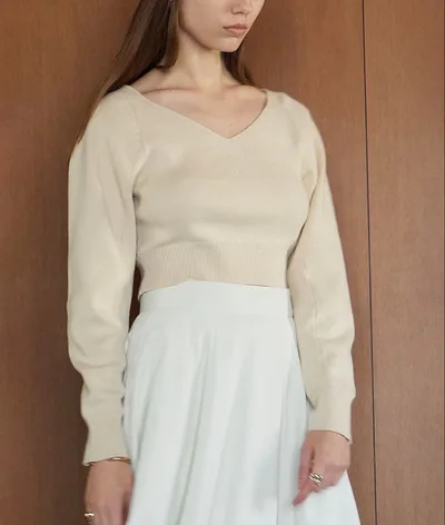 V NECK SHORT KNIT TOPS /CLANE