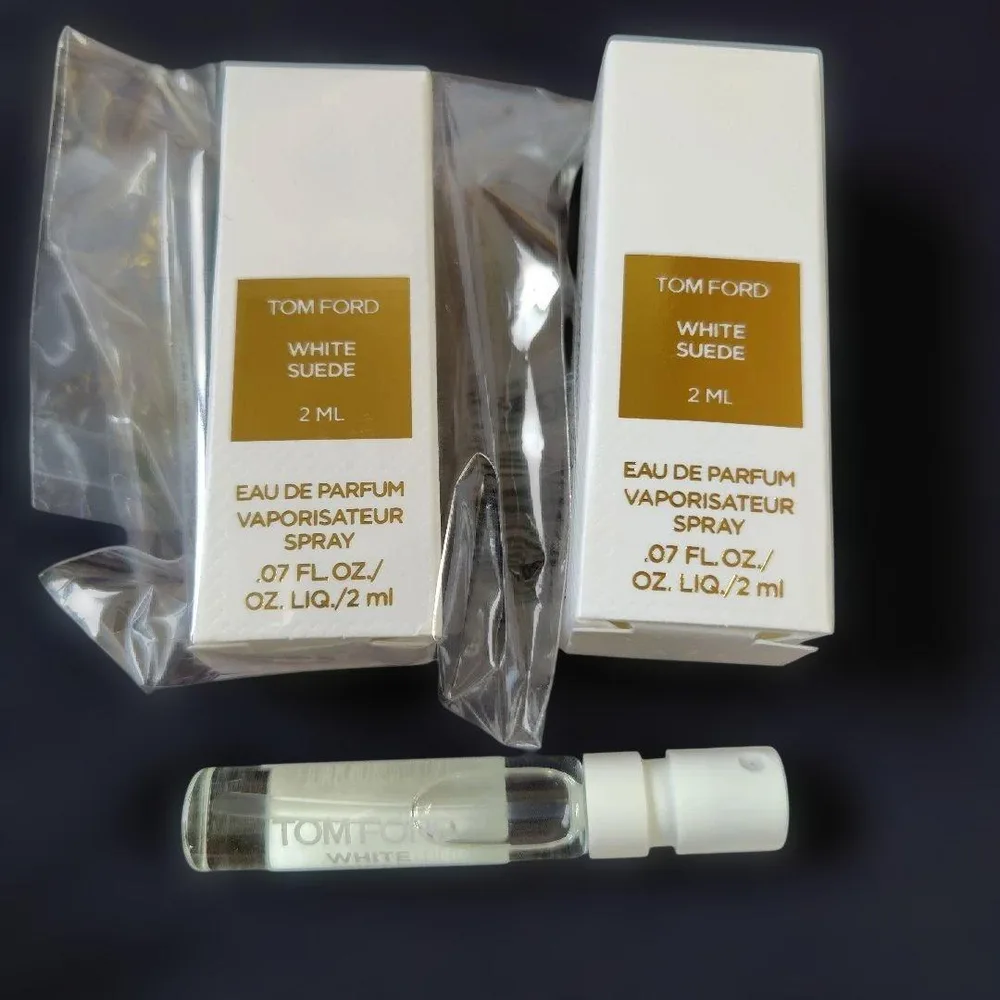 TOM FORD WHITE SUEDE オードパルファム 2ml 2本セット