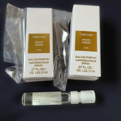 TOM FORD WHITE SUEDE オードパルファム 2ml 2本セット