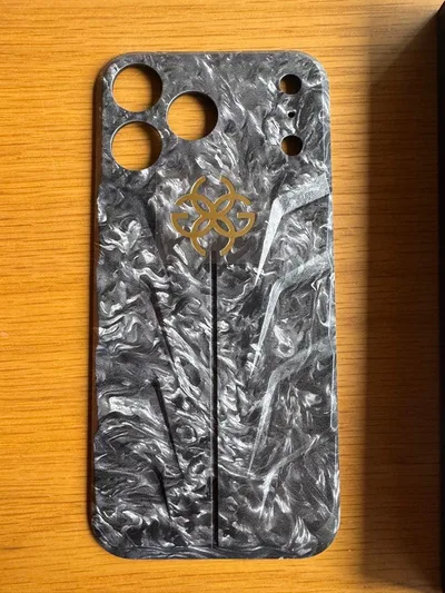GOLDEN CONCEPT iPhone17/18 Pro Max ケース