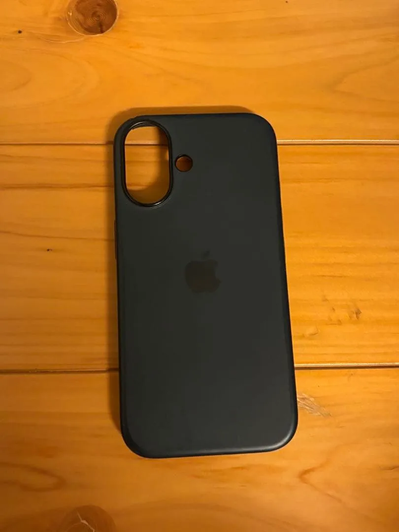 Apple iPhone 16純正ケース ブラック