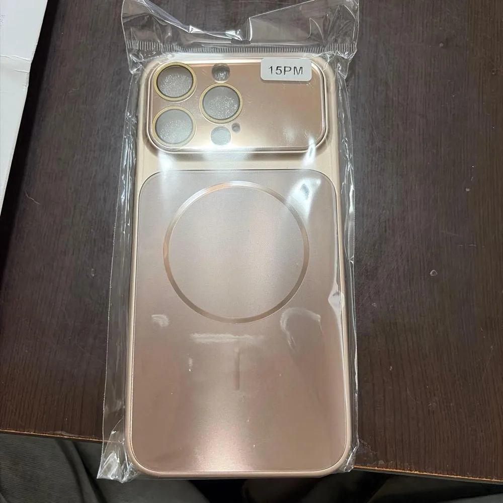 iPhone 15 Pro Max ケース ゴールドiPhone15プロマックス