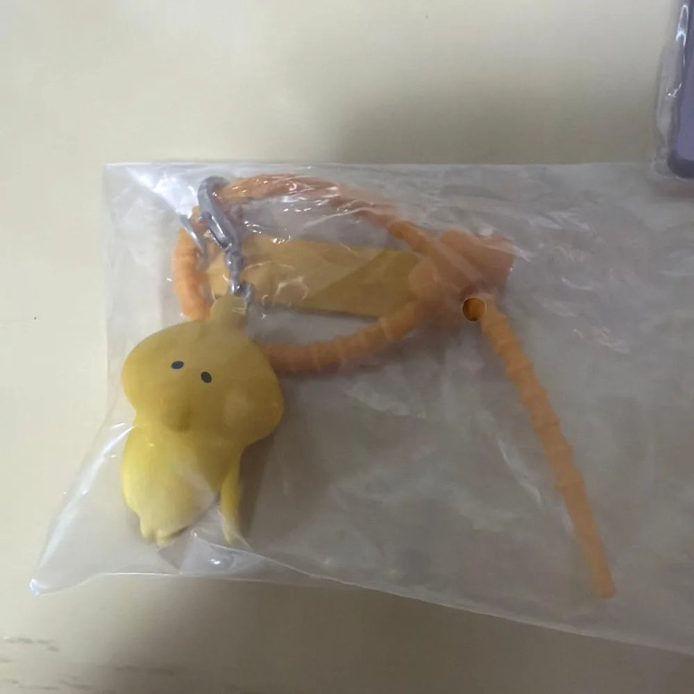 黄色いキャラクター マスコットチャーム