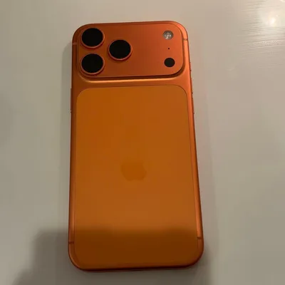Apple iPhone 本体 オレンジ