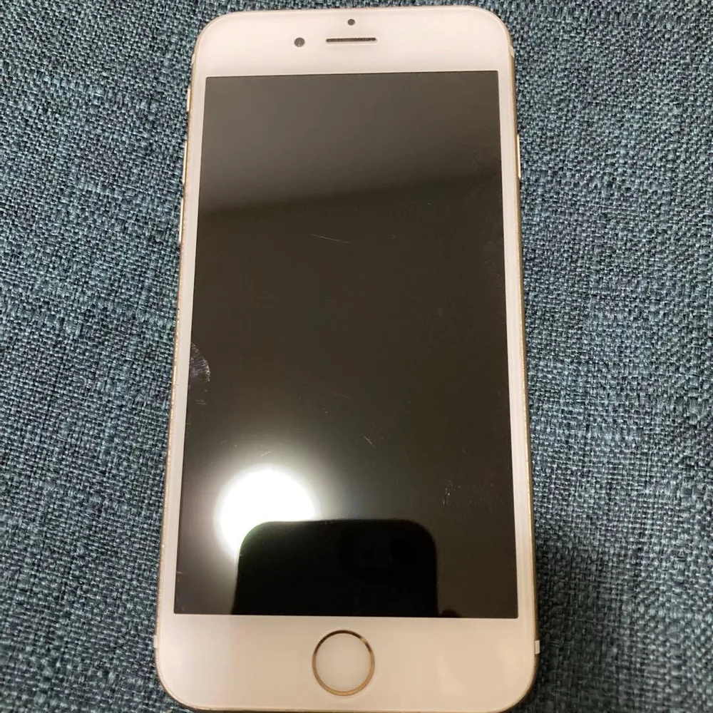 Apple iPhone 6s ゴールド 本体