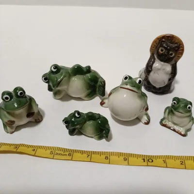 陶器のカエルとタヌキのミニチュア置物 6点セット