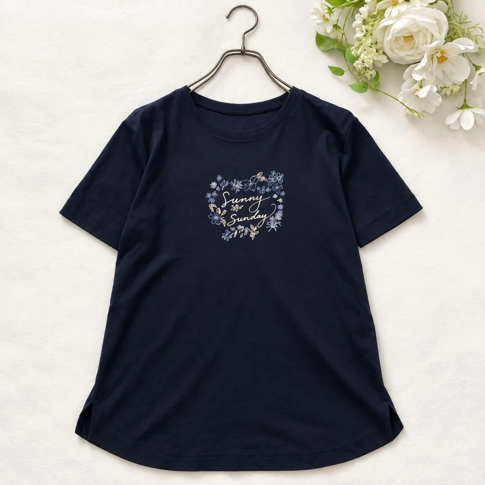 アマカ コットン 花柄プリント英字刺繍 半袖Tシャツ 38 濃紺