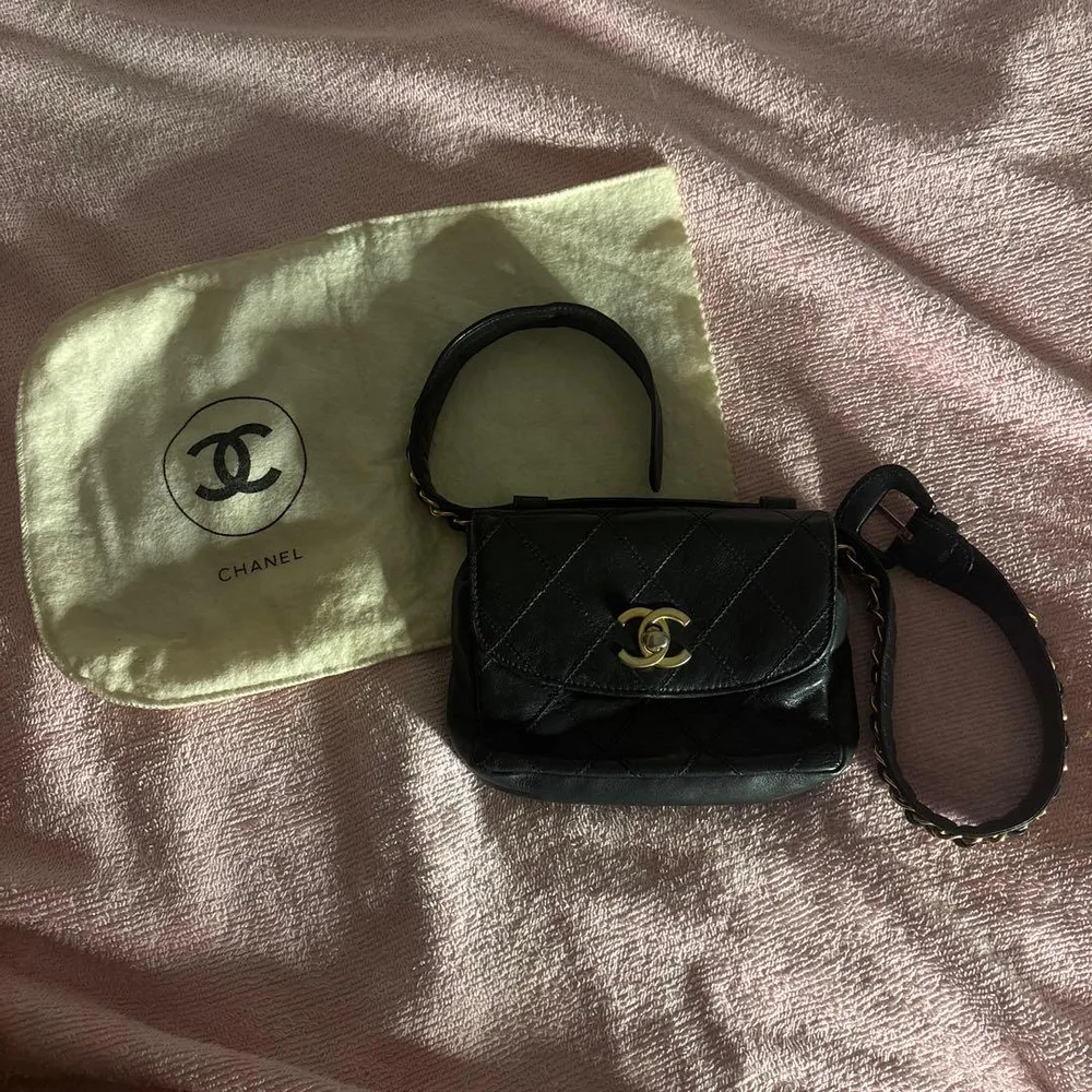 กระเป๋าคาดเอว Chanel body bag สีดำ (มีกระเป๋า)