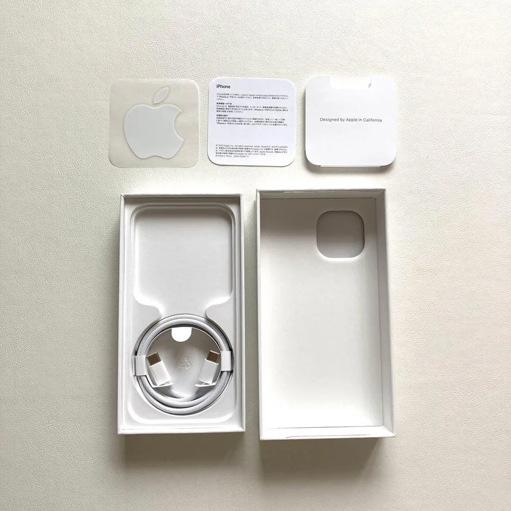 Apple iPhone15 ブラック 空箱 充電ケーブル SIMピン
