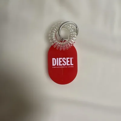 DIESEL キーホルダー レッド