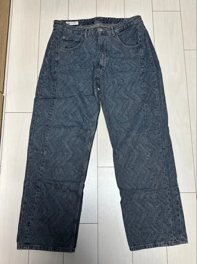ZARA(ザラ) BAGGY FIT RASCADO デニムパンツ メンズ 42