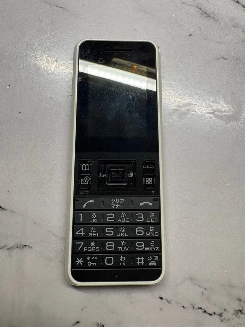 WILLCOM STOLA 携帯電話 本体(付かない)壊れている