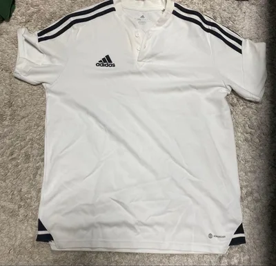 adidasポロシャツ