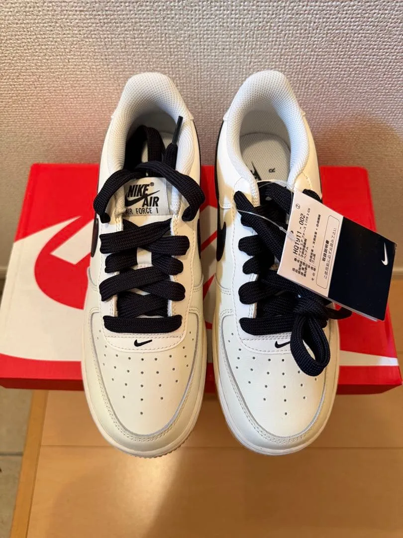 NIKE AIR FORCE 1 LV8(エアフォースワン LV8)