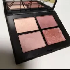 お値下げ残量9割以上 NARS クワッドアイシャドー04433 匿名配送