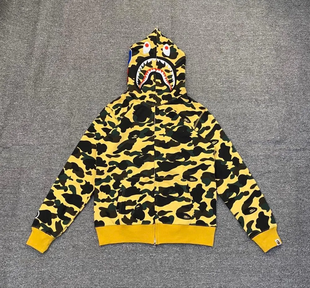 A BATHING APE シャークパーカー イエローカモ M