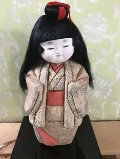 ②木目込み人形 かすりの着物