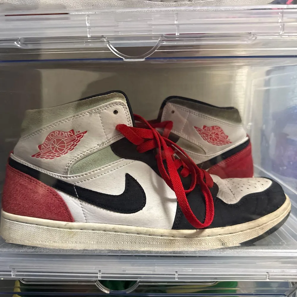 NIKE AIR JORDAN スニーカー