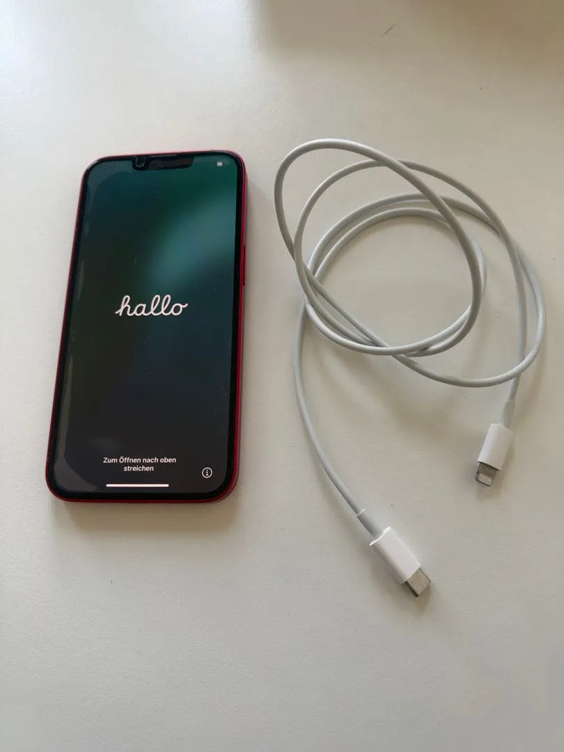 Apple iPhone 13 (PRODUCT)RED 本体