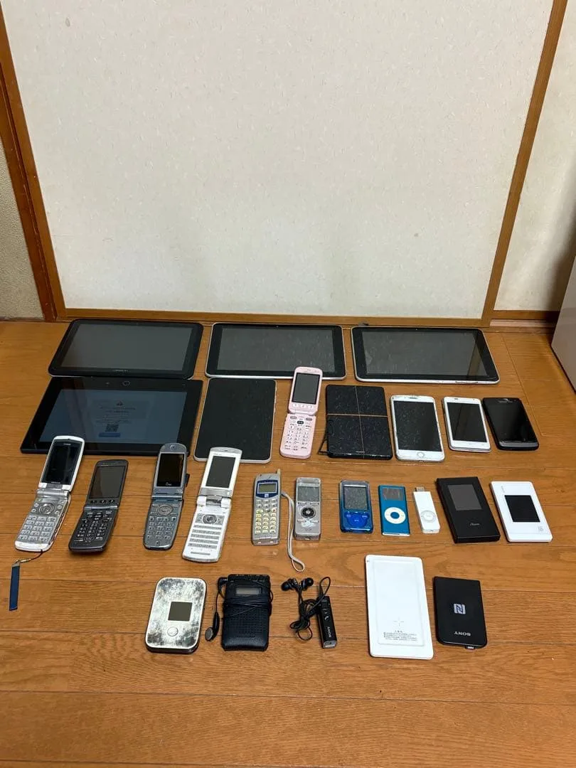 スマートフォン本体セットガラケーまとめ売り スマホ 携帯【26台】