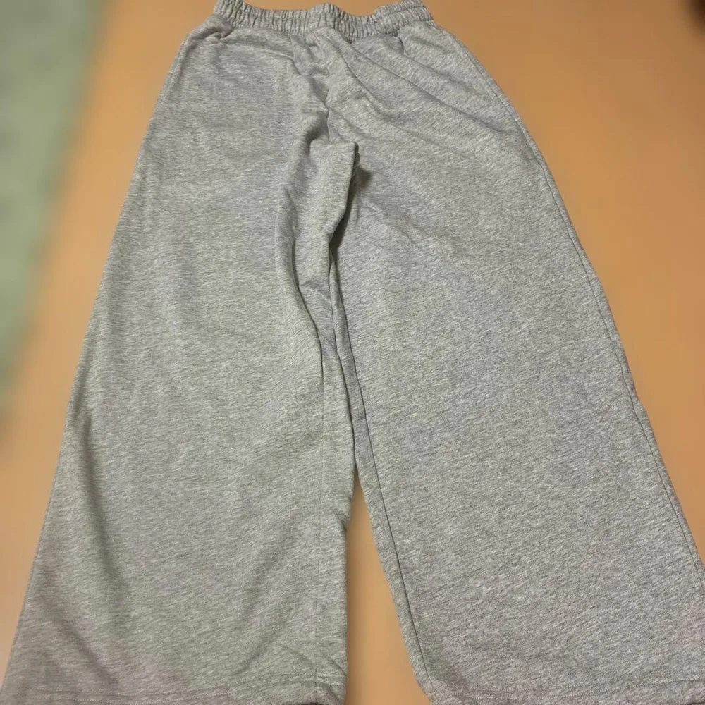 スウェットパンツ グレー ワイドシルエット ウエストゴム