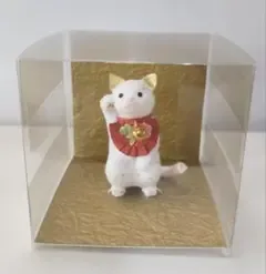 招き猫 置物 金屏風付き