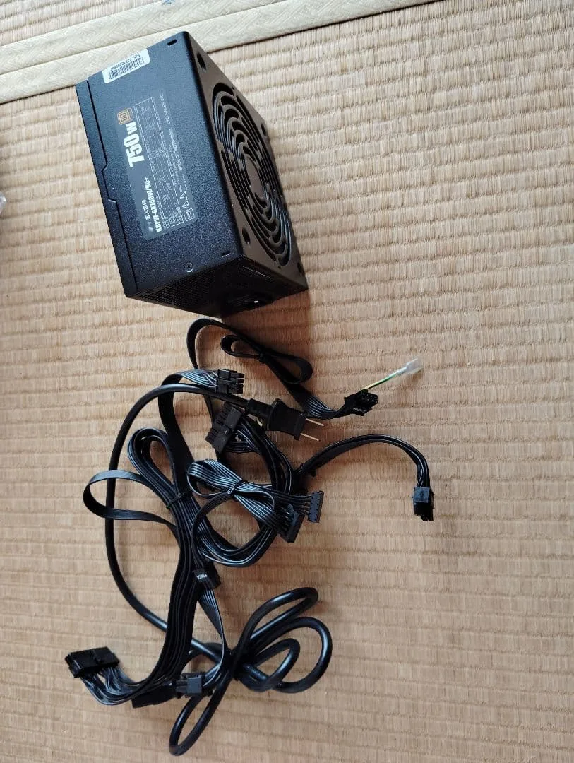 玄人志向 KRPW-GA750W/90+ 750W GOLD ATX電源 動作品