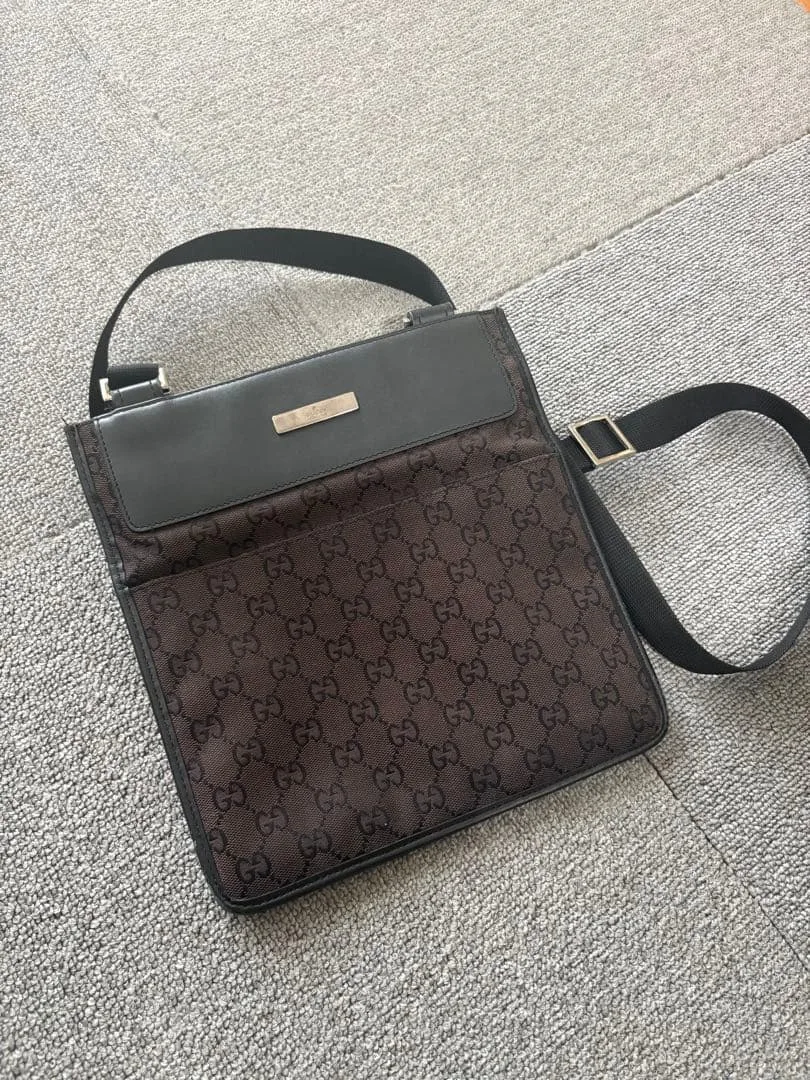 グッチ GUCCI ショルダーバッグ GGキャンバス