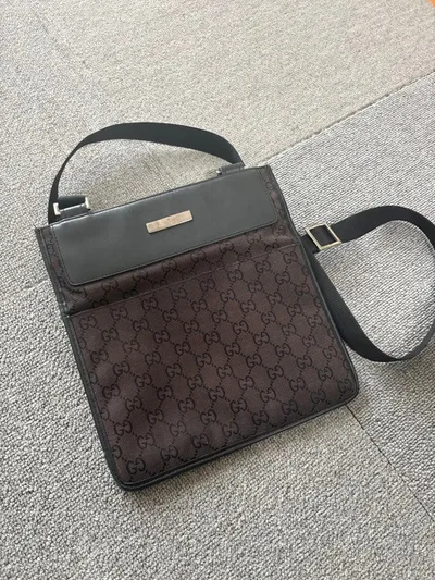 グッチ GUCCI ショルダーバッグ GGキャンバス