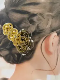 あわじ結びのヘアクリップ 髪飾り 水引アクセサリー イエロー(金茶)×ゴールド